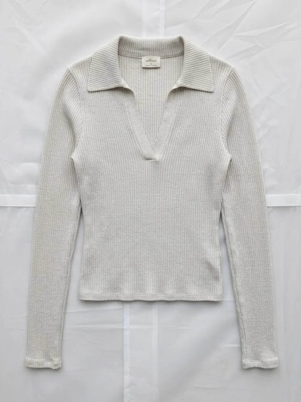 Wilfred Off White Ribbed V-Neck Polo Sweater Top Aritzia Basic Clean City Girl - Picture 3 of 15